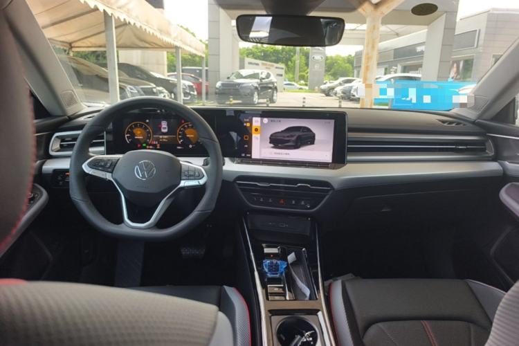 Used Volkswagen Lamando 2025 Lavida L 280TSI DSG Cool & Spicy Edition Center Console