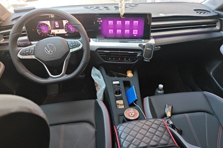 Used Volkswagen Lamando 2025 Lavida L 280TSI DSG Cool & Spicy Edition Center Console