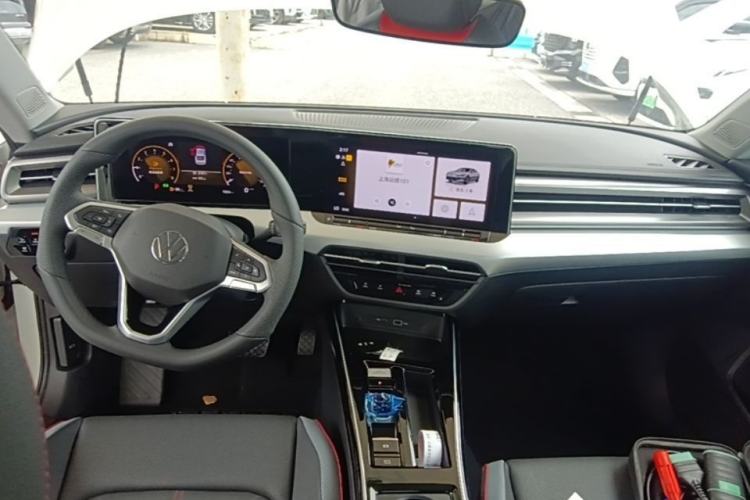 Used Volkswagen Lamando 2025 Lavida L 280TSI DSG Cool & Spicy Edition Center Console