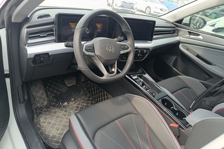 Used Volkswagen Lamando 2025 Lavida L 280TSI DSG Cool & Spicy Edition Center Console