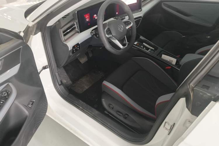 Used Volkswagen Lamando 2025 Lavida L 280TSI DSG Cool & Spicy Edition Driver Seat