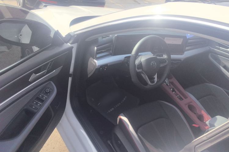 Used Volkswagen Lamando 2025 Lavida L 280TSI DSG Cool & Spicy Edition Driver Seat