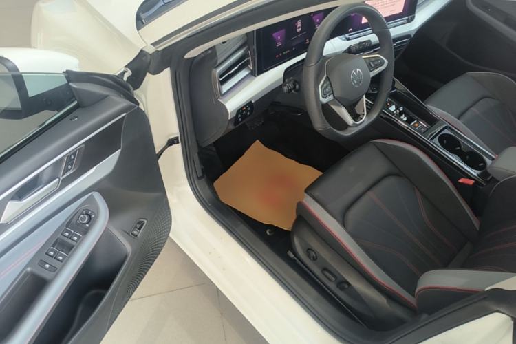 Used Volkswagen Lamando 2025 Lavida L 280TSI DSG Cool & Spicy Edition Driver Seat