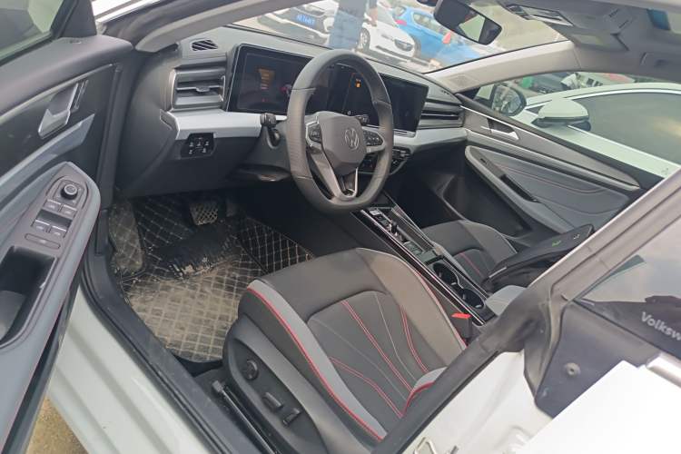 Used Volkswagen Lamando 2025 Lavida L 280TSI DSG Cool & Spicy Edition Driver Seat