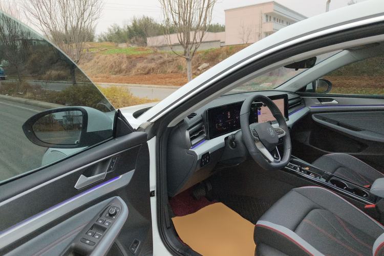 Used Volkswagen Lamando 2025 Lavida L 280TSI DSG Cool & Spicy Edition Driver Seat