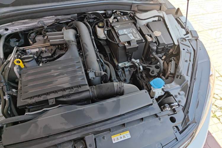 Used Volkswagen Lamando 2025 Lavida L 280TSI DSG Cool & Spicy Edition Engine Bay Left