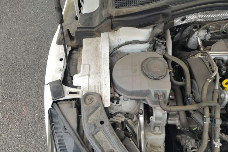 Used Volkswagen Lamando 2025 Lavida L 280TSI DSG Cool & Spicy Edition Engine Bay Right