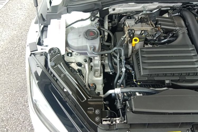 Used Volkswagen Lamando 2025 Lavida L 280TSI DSG Cool & Spicy Edition Engine Bay Right