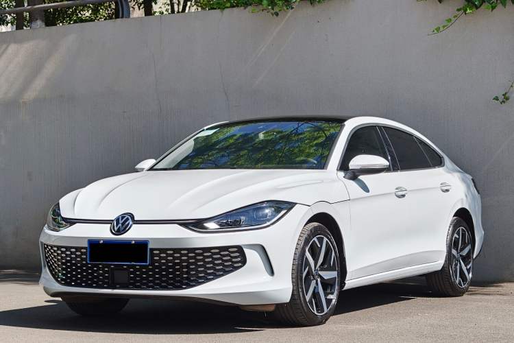 Used Volkswagen Lamando 2025 Lavida L 280TSI DSG Cool & Spicy Edition Exterior 2