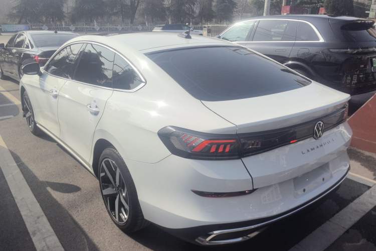 Used Volkswagen Lamando 2025 Lavida L 280TSI DSG Cool & Spicy Edition Exterior 2