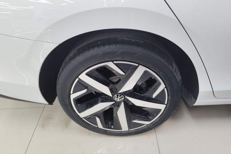 Used Volkswagen Lamando 2025 Lavida L 280TSI DSG Cool & Spicy Edition Exterior 2