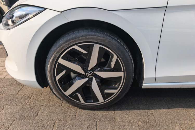 Used Volkswagen Lamando 2025 Lavida L 280TSI DSG Cool & Spicy Edition Exterior 2