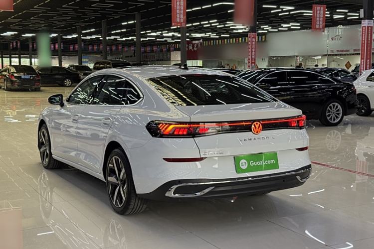 Used Volkswagen Lamando 2025 Lavida L 280TSI DSG Cool & Spicy Edition Exterior 3