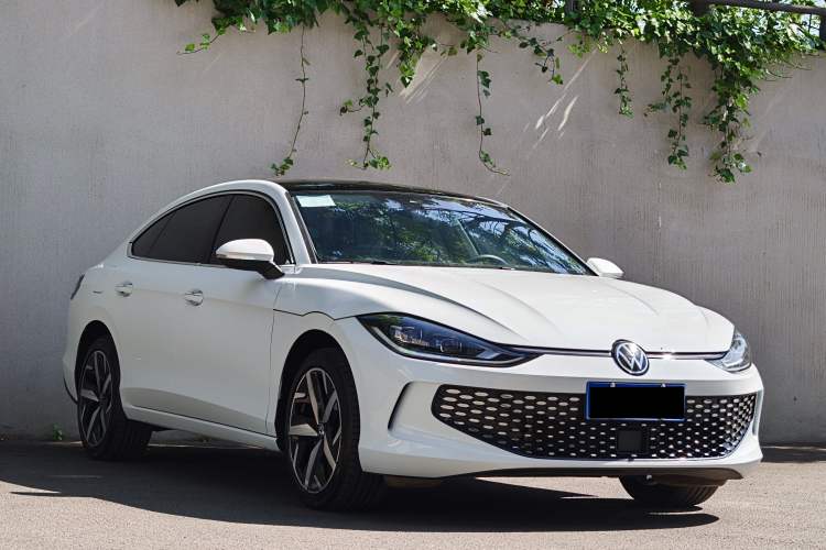 Used Volkswagen Lamando 2025 Lavida L 280TSI DSG Cool & Spicy Edition Exterior 4