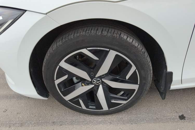 Used Volkswagen Lamando 2025 Lavida L 280TSI DSG Cool & Spicy Edition Exterior 4