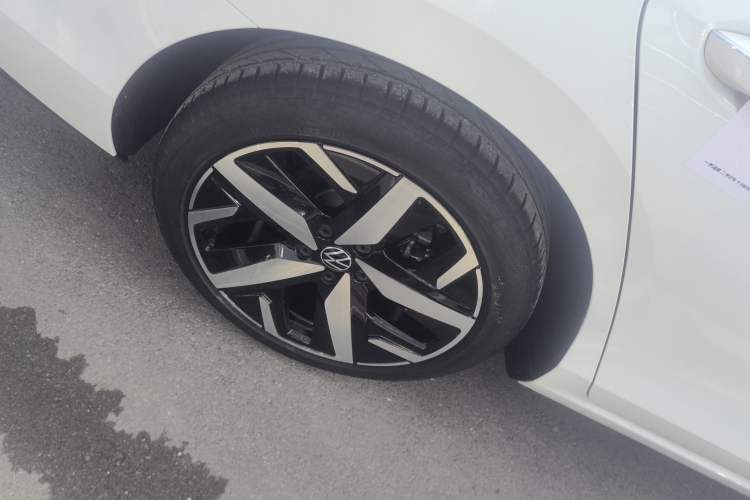 Used Volkswagen Lamando 2025 Lavida L 280TSI DSG Cool & Spicy Edition Exterior 5