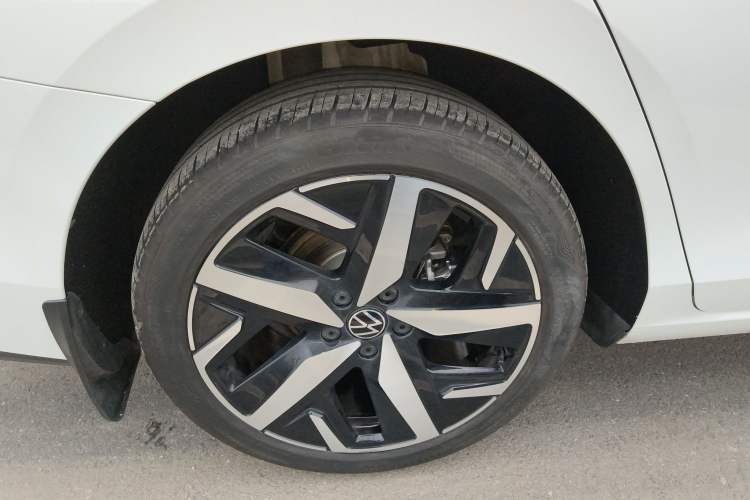 Used Volkswagen Lamando 2025 Lavida L 280TSI DSG Cool & Spicy Edition Exterior 5