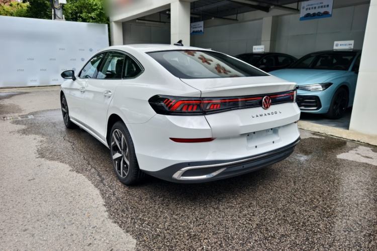 Used Volkswagen Lamando 2025 Lavida L 280TSI DSG Cool & Spicy Edition Exterior 9