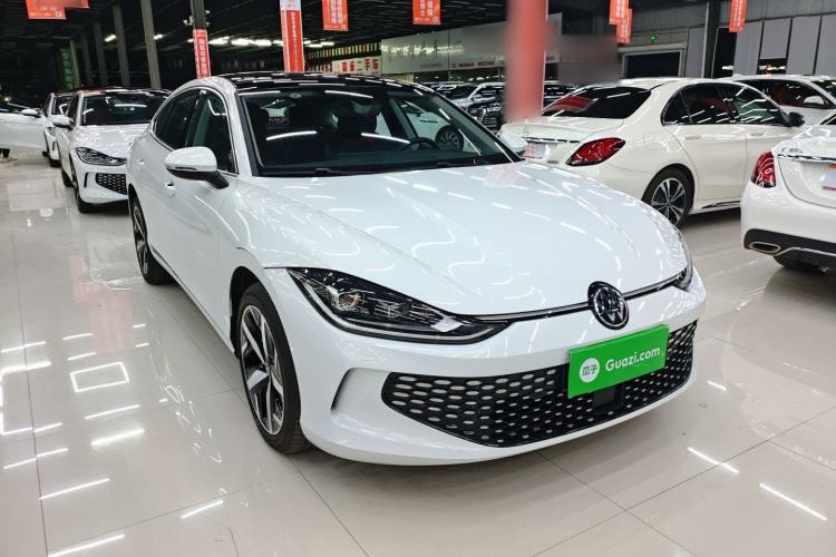 Used Volkswagen Lamando 2025 Lavida L 280TSI DSG Cool & Spicy Edition Front Right 45 Deg