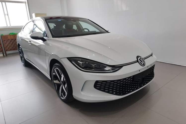Used Volkswagen Lamando 2025 Lavida L 280TSI DSG Cool & Spicy Edition Front Right 45 Deg