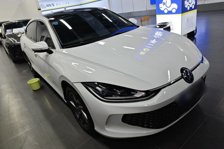 Used Volkswagen Lamando 2025 Lavida L 280TSI DSG Spicy Edition Front Right 45 Deg
