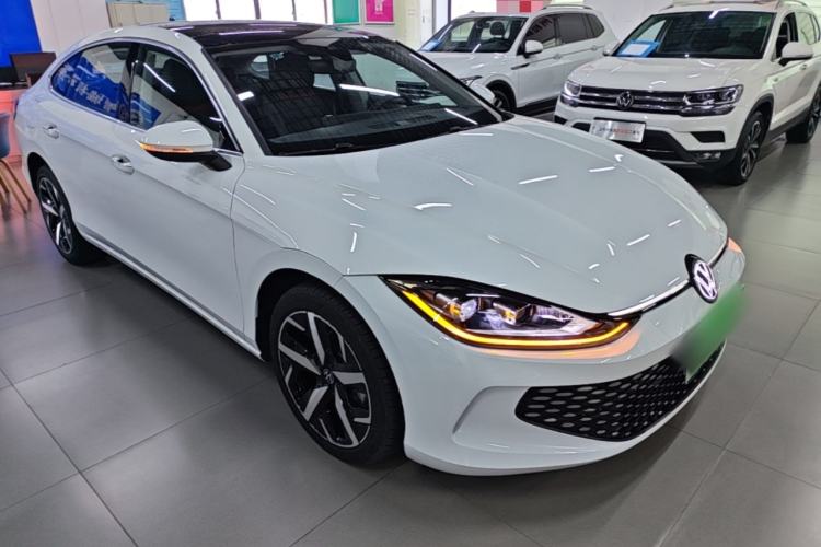 Used Volkswagen Lamando 2025 Lavida L 280TSI DSG Cool & Spicy Edition Front Right 45 Deg