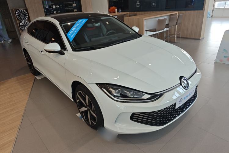 Used Volkswagen Lamando 2025 Lavida L 280TSI DSG Cool & Spicy Edition Front Right 45 Deg
