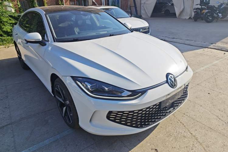 Used Volkswagen Lamando 2025 Lavida L 280TSI DSG Cool & Spicy Edition Front Right 45 Deg