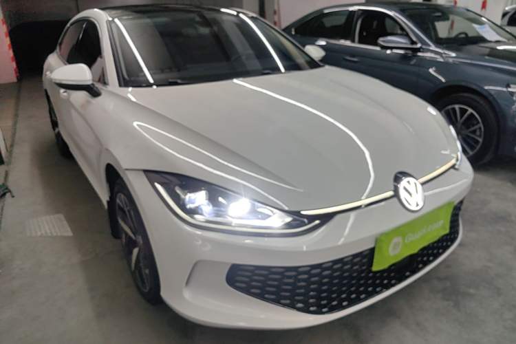 Used Volkswagen Lamando 2025 Lavida L 280TSI DSG Cool & Spicy Edition Front Right 45 Deg