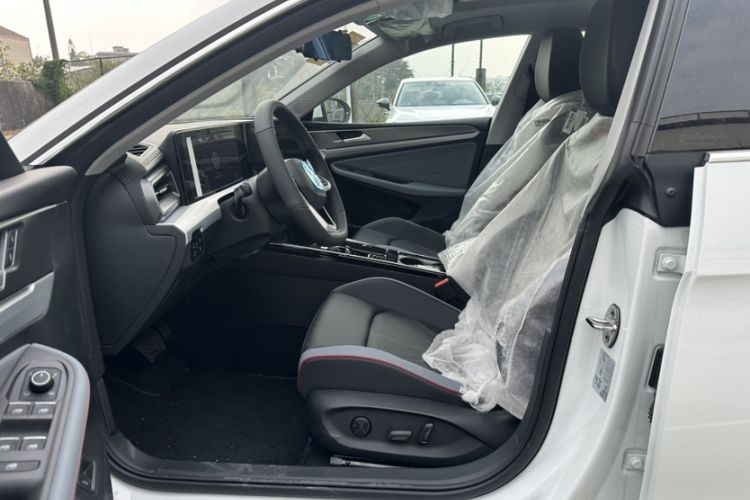 Used Volkswagen Lamando 2025 Lavida L 280TSI DSG Cool & Spicy Edition Interior 1