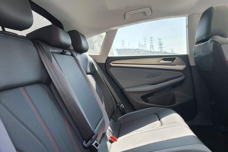 Used Volkswagen Lamando 2025 Lavida L 280TSI DSG Cool & Spicy Edition Interior 14