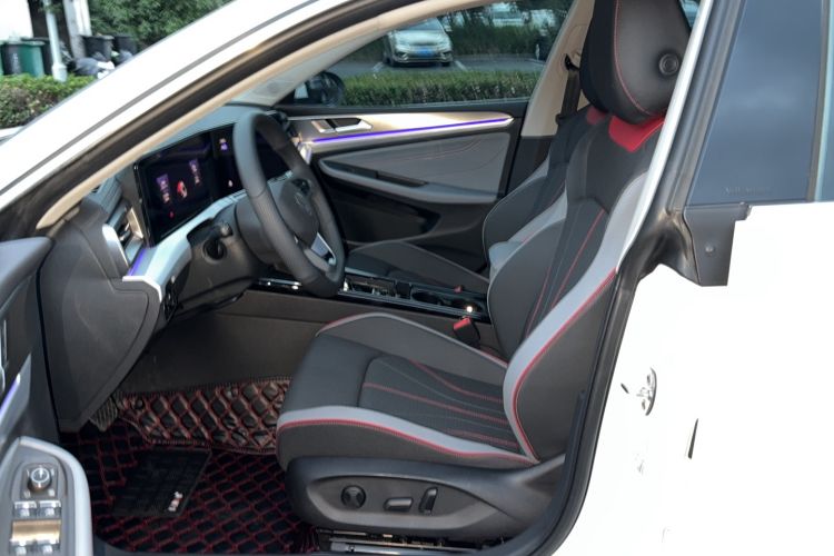 Used Volkswagen Lamando 2025 Lavida L 280TSI DSG Cool & Spicy Edition Interior 2
