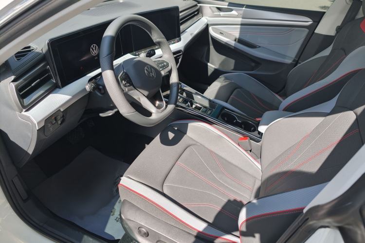 Used Volkswagen Lamando 2025 Lavida L 280TSI DSG Cool & Spicy Edition Interior 3