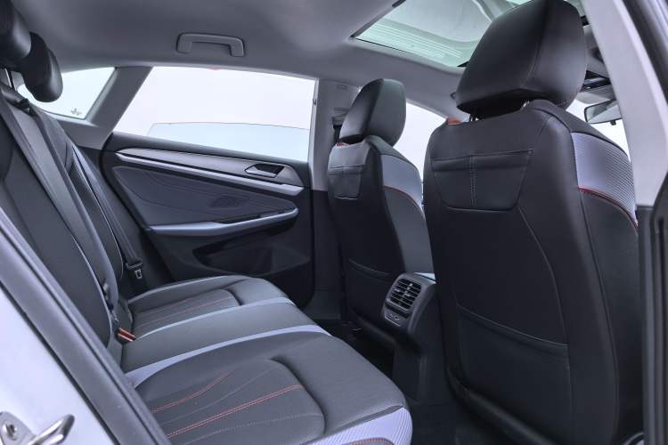 Used Volkswagen Lamando 2025 Lavida L 280TSI DSG Cool & Spicy Edition Interior 3