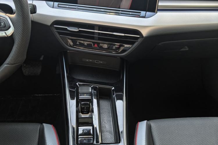 Used Volkswagen Lamando 2025 Lavida L 280TSI DSG Cool & Spicy Edition Interior 6