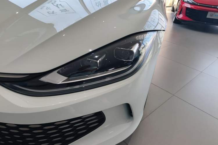 Used Volkswagen Lamando 2025 Lavida L 280TSI DSG Cool & Spicy Edition Left Front Headlight