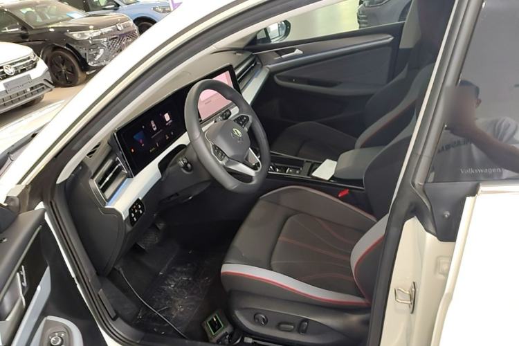 Used Volkswagen Lamando 2025 Lavida L 280TSI DSG Cool & Spicy Edition Left Front Seat
