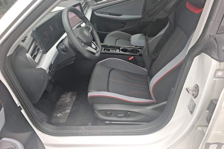 Used Volkswagen Lamando 2025 Lavida L 280TSI DSG Cool & Spicy Edition Left Front Seat