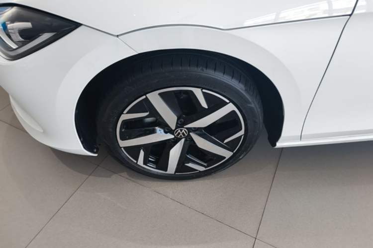 Used Volkswagen Lamando 2025 Lavida L 280TSI DSG Cool & Spicy Edition Left Front Wheel Hub