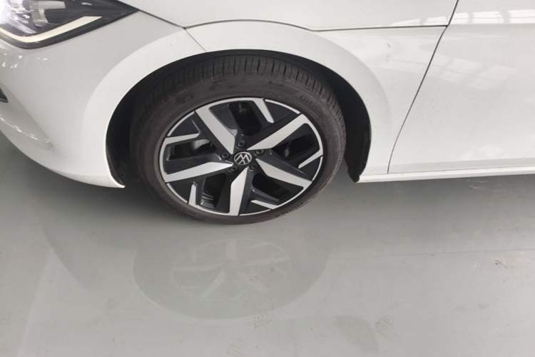 Used Volkswagen Lamando 2025 Lavida L 280TSI DSG Cool & Spicy Edition Left Front Wheel Hub