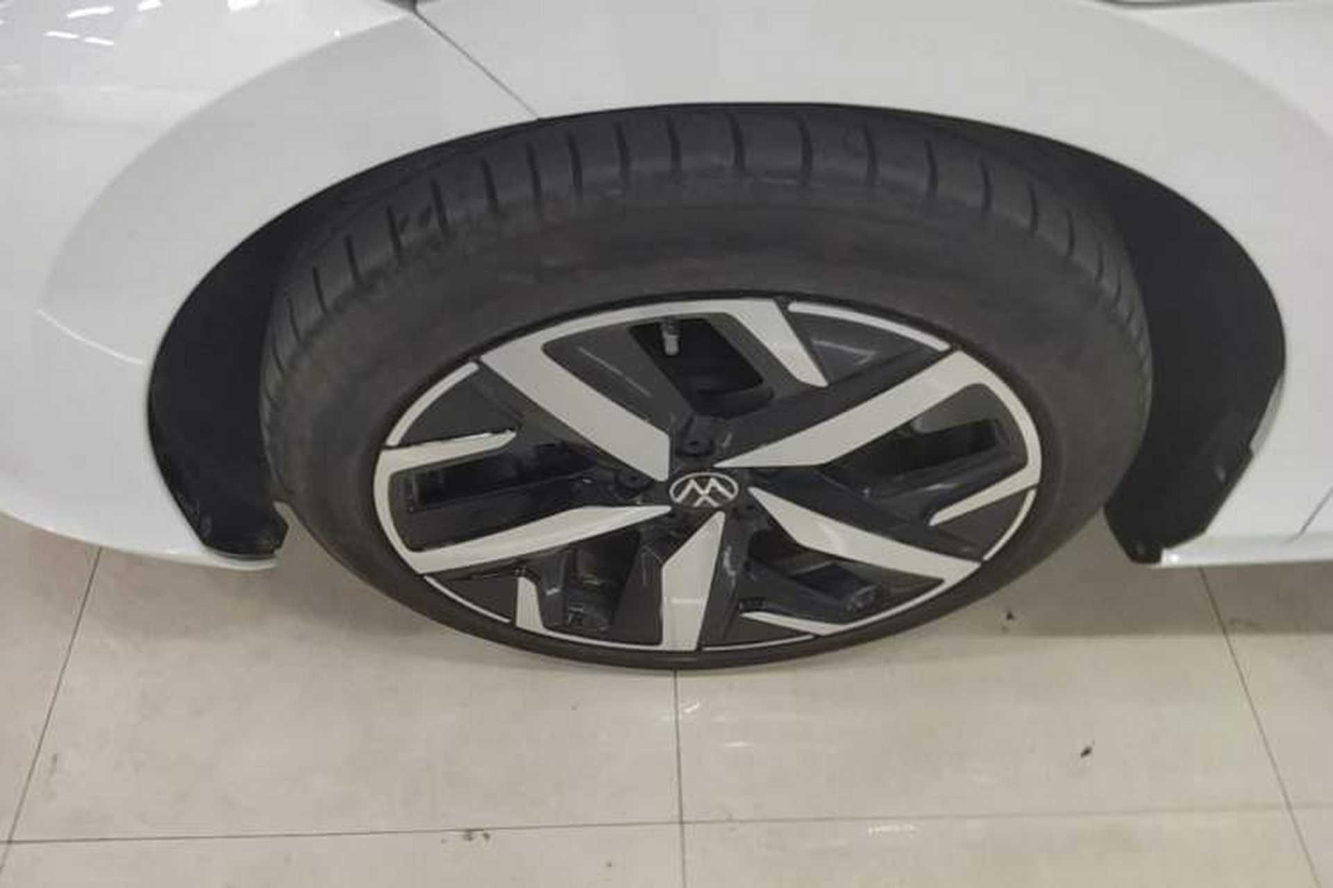 Used Volkswagen Lamando 2025 Lavida L 280TSI DSG Cool & Spicy Edition Left Front Wheel Hub