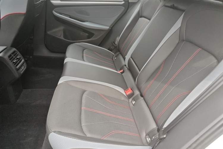 Used Volkswagen Lamando 2025 Lavida L 280TSI DSG Cool & Spicy Edition Left Rear Seat
