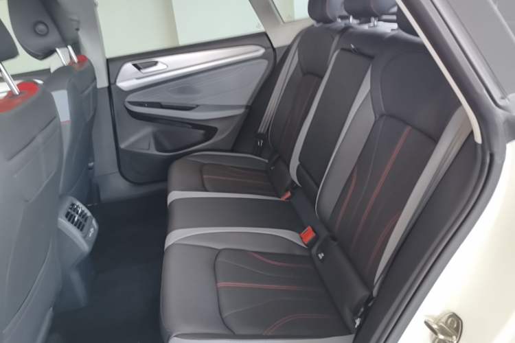 Used Volkswagen Lamando 2025 Lavida L 280TSI DSG Cool & Spicy Edition Left Rear Seat