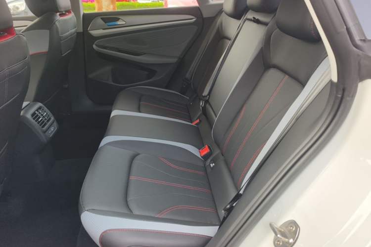 Used Volkswagen Lamando 2025 Lavida L 280TSI DSG Cool & Spicy Edition Left Rear Seat