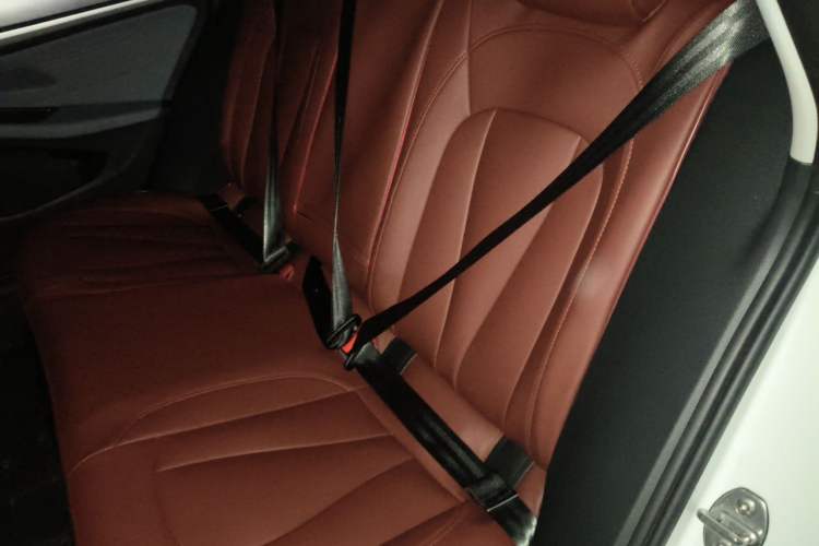 Used Volkswagen Lamando 2025 Lavida L 280TSI DSG Cool & Spicy Edition Left Rear Seat