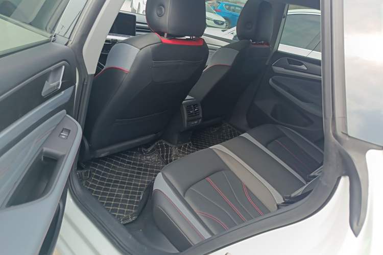Used Volkswagen Lamando 2025 Lavida L 280TSI DSG Cool & Spicy Edition Left Rear Seat