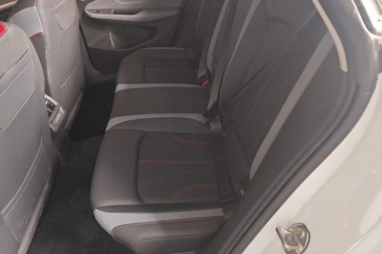 Used Volkswagen Lamando 2025 Lavida L 280TSI DSG Cool & Spicy Edition Left Rear Seat