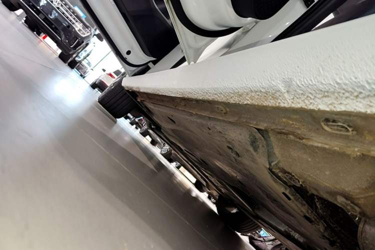 Used Volkswagen Lamando 2025 Lavida L 280TSI DSG Cool & Spicy Edition Left Side Sill