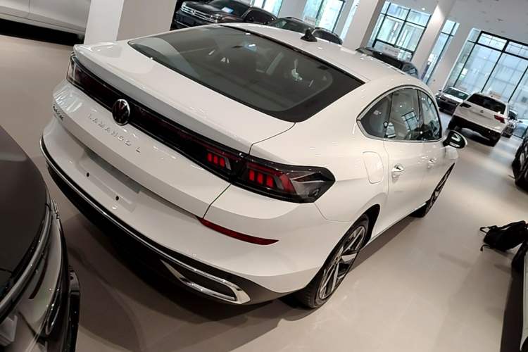 Used Volkswagen Lamando 2025 Lavida L 280TSI DSG Cool & Spicy Edition Rear Right 45 Deg