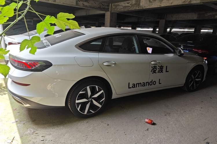 Used Volkswagen Lamando 2025 Lavida L 280TSI DSG Cool & Spicy Edition Rear Right 45 Deg